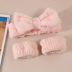 NWT - 3Pcs Spa Headband Wrist Band Set (SKU  0192)